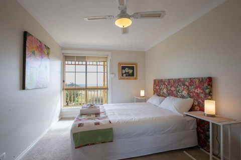 Angaston House - Goulburn Accommodation 3