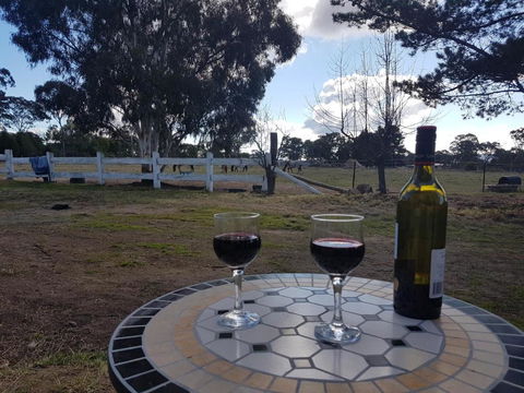 Happy Pig Farm - Goulburn Accommodation 1