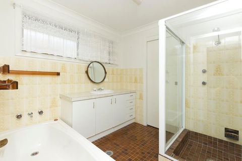 Lake House On Elouera - Goulburn Accommodation 6