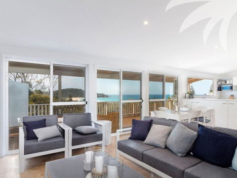 The Headland House - Goulburn Accommodation 2