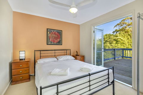 All Decked Out - Goulburn Accommodation 4