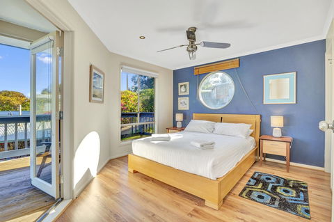 All Decked Out - Goulburn Accommodation 1