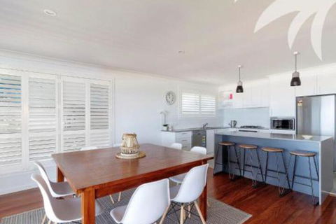 Seascape 1 At Blueys - Goulburn Accommodation 0