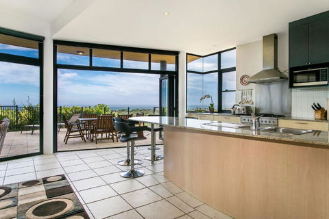 A SWEET ESCAPE Above Byron - Goulburn Accommodation 1