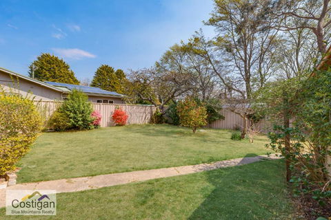 The Summit House - Goulburn Accommodation 6