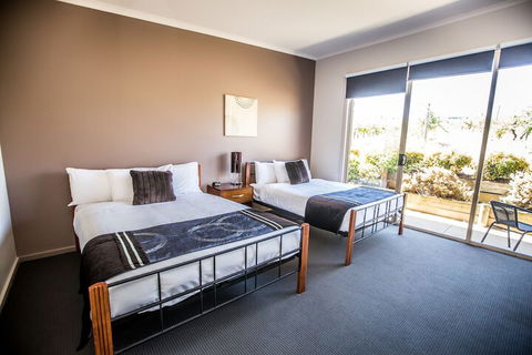 De'Vine Escape - Goulburn Accommodation 2