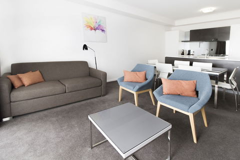Abode Tuggeranong - Goulburn Accommodation 5