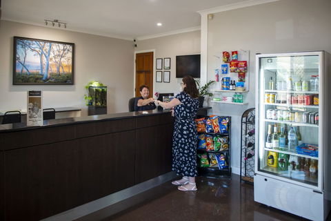 Highlander Motor Inn & Apartments - Goulburn Accommodation 4