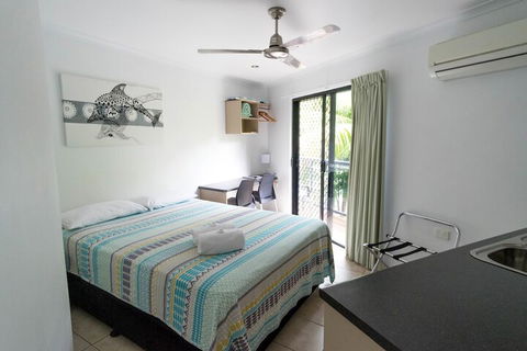 Airlie Beach Motor Lodge - Goulburn Accommodation 7