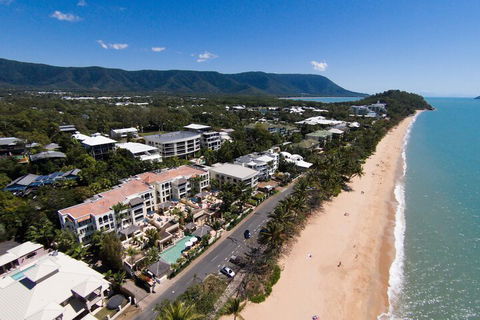 Sea Change Beachfront Apartments - Goulburn Accommodation 3