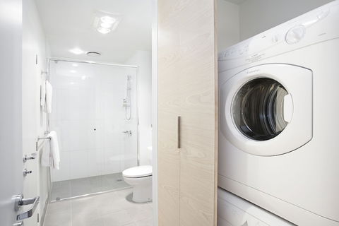 Adara St Kilda - Goulburn Accommodation 5