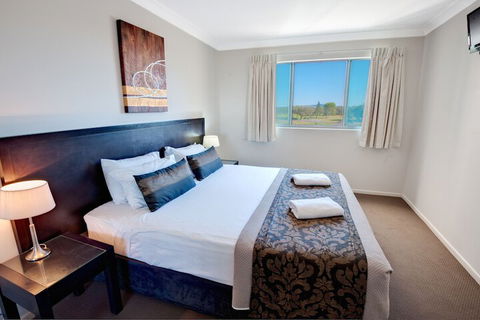 The Point Resort - Goulburn Accommodation 7