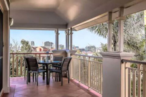 City Park Apartments - Goulburn Accommodation 0
