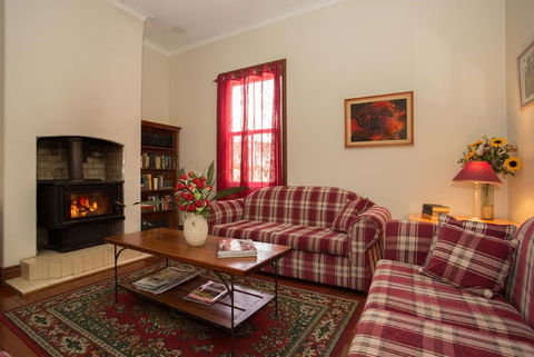 Belgravia Mountain Guest House - Goulburn Accommodation 3