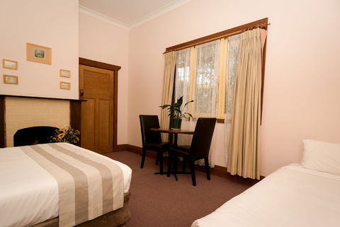 Belgravia Mountain Guest House - Goulburn Accommodation 4