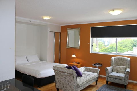 Frisco Apartments - Goulburn Accommodation 6