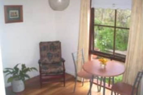 Wind Song Bed & Breakfast - Goulburn Accommodation 3