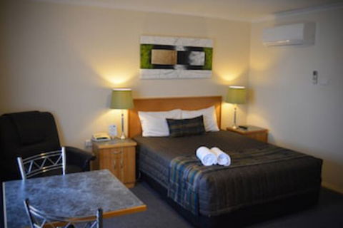 Arkana Motor Inn & Terrace Apartments - Goulburn Accommodation 0