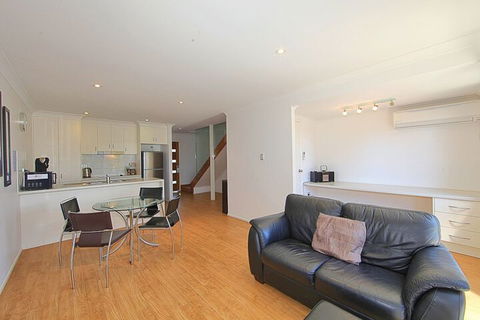 Alexandra Apartments - Goulburn Accommodation 2