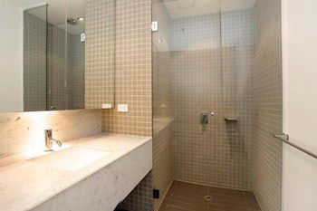 Astra Apartments - St Kilda Rd - Goulburn Accommodation 3