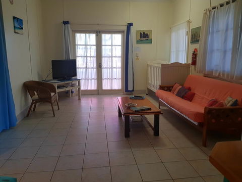 Arcadia Beach Guest House - Goulburn Accommodation 6