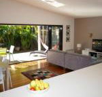 atLIZZIE - Goulburn Accommodation