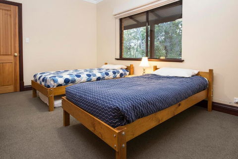 A Hidden Bush Delight - Goulburn Accommodation 4