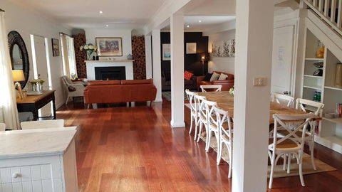 Bowral Escape - Goulburn Accommodation 6