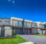 Escape at Nobbys Executive Townhouse 1 74 Pacific Drive - Goulburn Accommodation