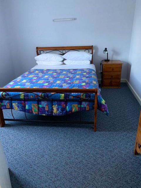Orford Prosser Holiday Units - Goulburn Accommodation 5