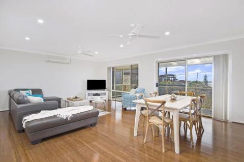 SEAVIEW DREAM Bonny Hills - Goulburn Accommodation 6