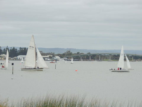 PS Federal Retreat Paddle Steamer Goolwa - Goulburn Accommodation 1