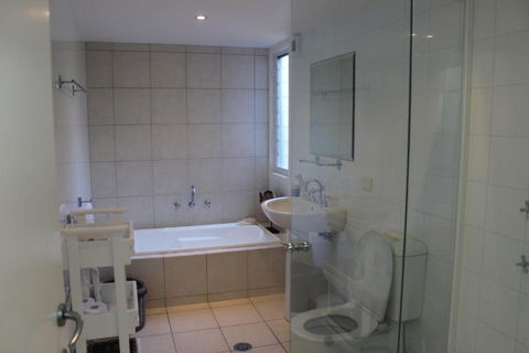 5 On COAST - Goulburn Accommodation 4