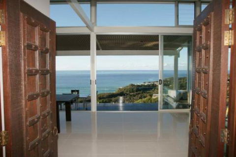 Allure - Goulburn Accommodation 0