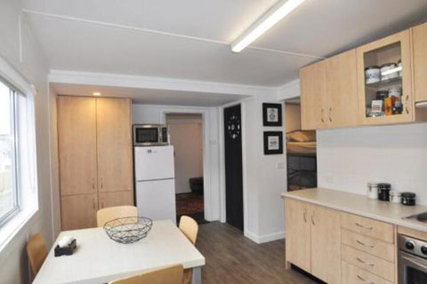 HIGHTIDE - Goulburn Accommodation 5