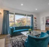 Alice wonderland in 4 beds house - Goulburn Accommodation