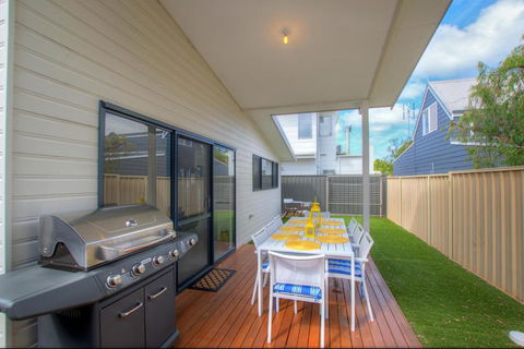 A Little Luxury In Town - Goulburn Accommodation 2