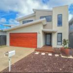 A Little Luxury In Town - Goulburn Accommodation 0