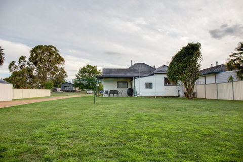 Sapphire Cottage - Goulburn Accommodation 2