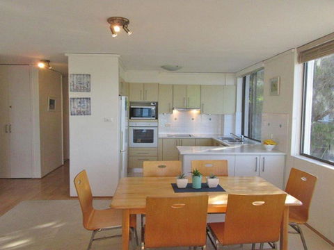 13 Harbourside 3 7 Soldiers Point Road Fantastic Waterfront Unit - Goulburn Accommodation 6