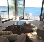13 Harbourside 3 7 Soldiers Point Road fantastic waterfront unit - Goulburn Accommodation