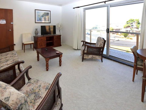 Anchorage 10 Water Views From Balcony - Goulburn Accommodation 4