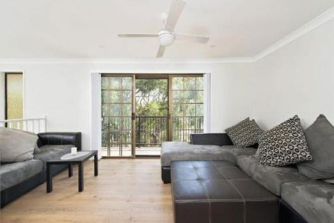 Amaroo Retreat At Fingal Bay - Goulburn Accommodation 5