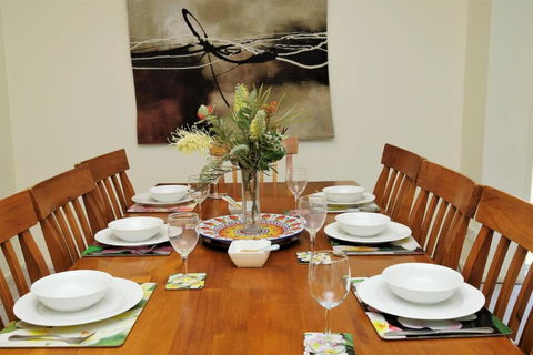 SUNDOWNER - Goulburn Accommodation 2