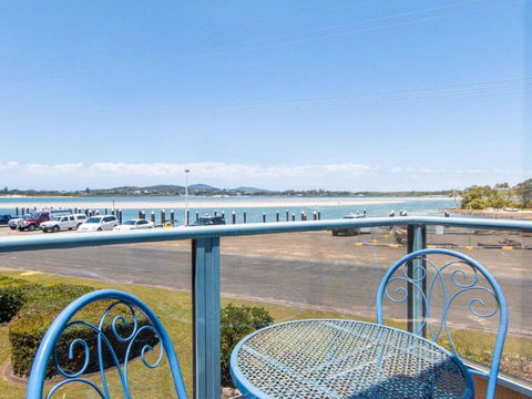 Fairholme 8 Perfect Lakefront Position - Goulburn Accommodation 3