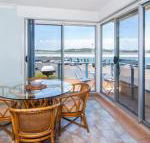 Fairholme 8 Perfect Lakefront Position - Goulburn Accommodation