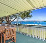 Sunset Beach House Soldiers Point Sleeps 9 - Goulburn Accommodation