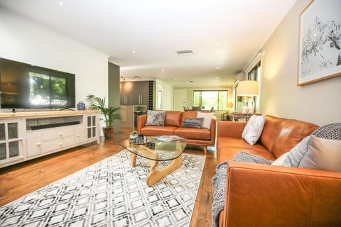 Alderwood - Goulburn Accommodation 6