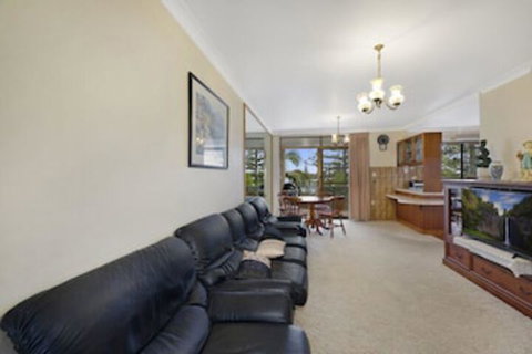 Caesars Palace 4 - Goulburn Accommodation 0