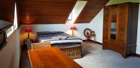 Barrington Church B & B - Goulburn Accommodation 4